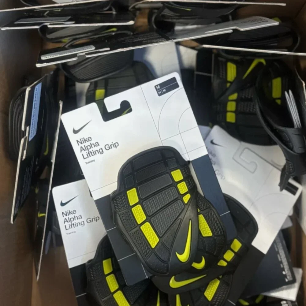 Nike Alpha Grip Lifting & training grips - MD NEW! - Picture 2 of 3